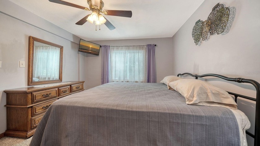 WOW.  HUGE PRICE REDUCTION!! This spacious 2-bedroom, 2-bath - photo 31