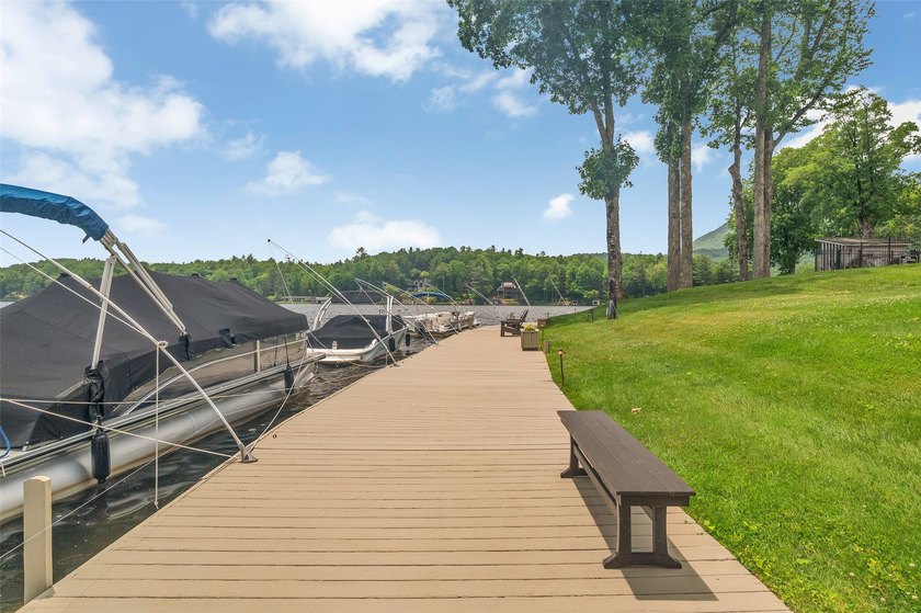 Fully furnished and beautifully renovated lakefront condo at - photo 36