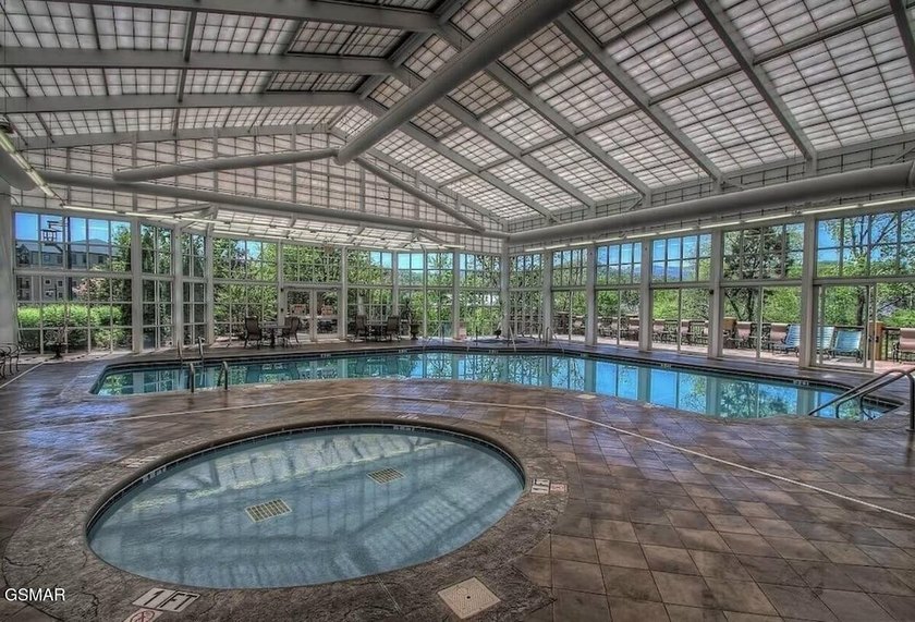 Top-floor 2BR/2BA condo in highly desirable RiverStone Resort - photo 2