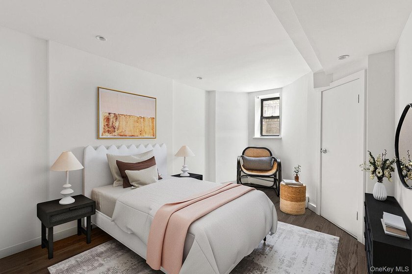 Park Slope Home with Private Outdoor Space, Den + Office Tucked - photo 9