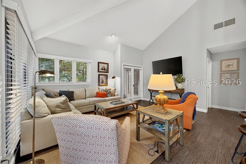 In the heart of Palmetto Dunes, this beautiful villa is the kind - photo 12