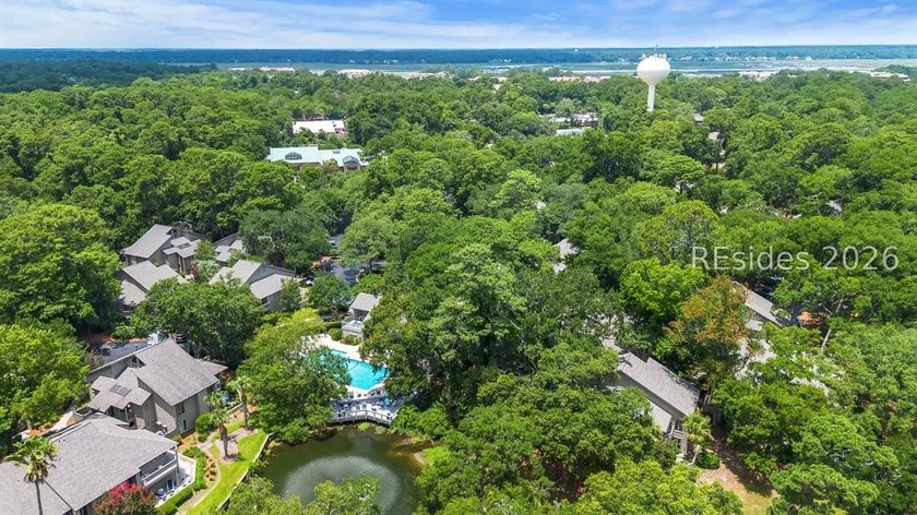 In the heart of Palmetto Dunes, this beautiful villa is the kind - photo 40