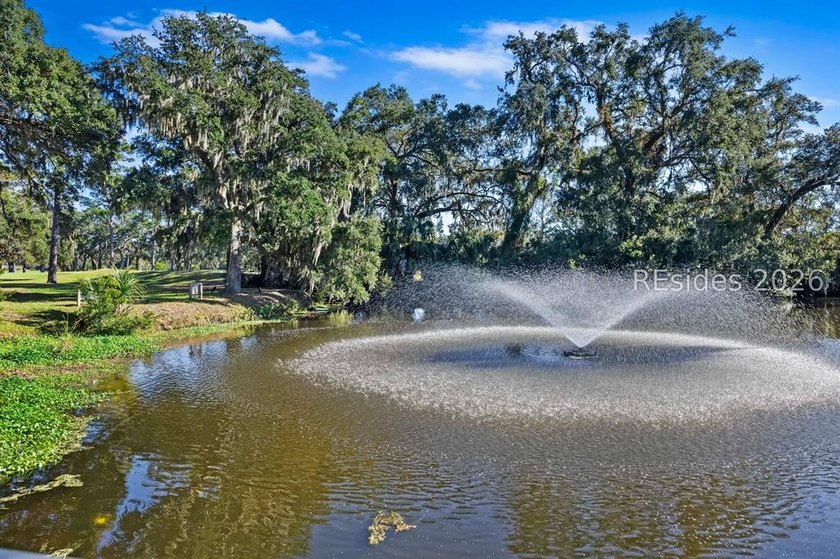 In the heart of Palmetto Dunes, this beautiful villa is the kind - photo 47