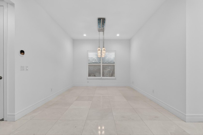 SHOWINGS START ON SATURDAY 05/23 AT 10:30AM Experience the - photo 13