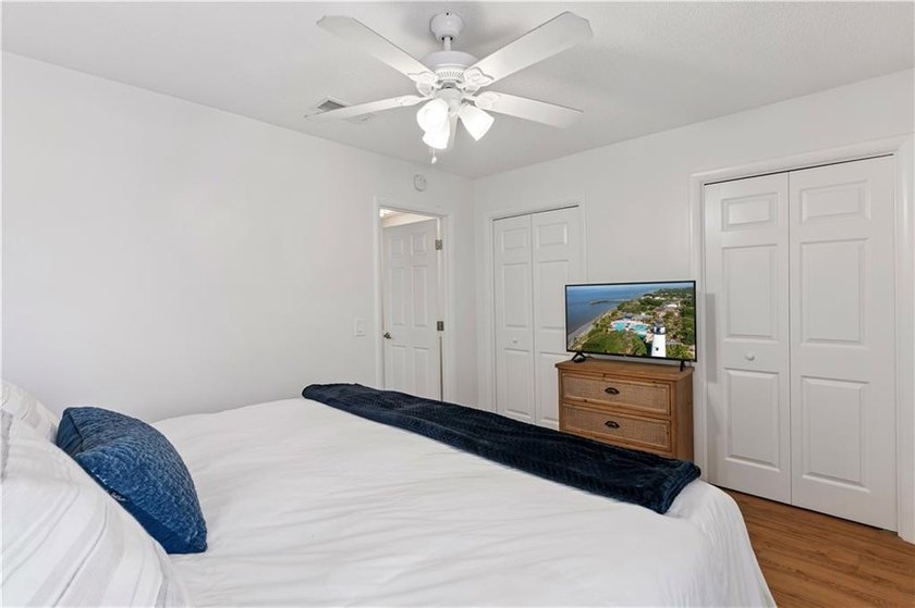Discover this perfectly positioned condo offering the best of - photo 16