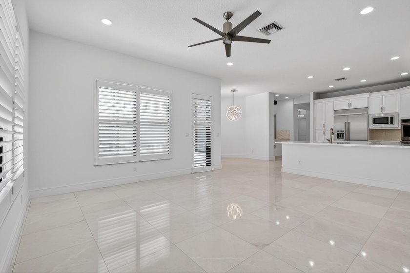 SHOWINGS START ON SATURDAY 05/23 AT 10:30AM Experience the - photo 31