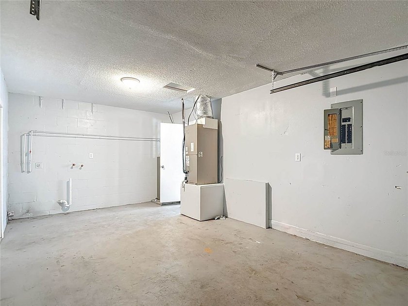 Under contract-accepting backup offers. Virtually Staged - photo 37