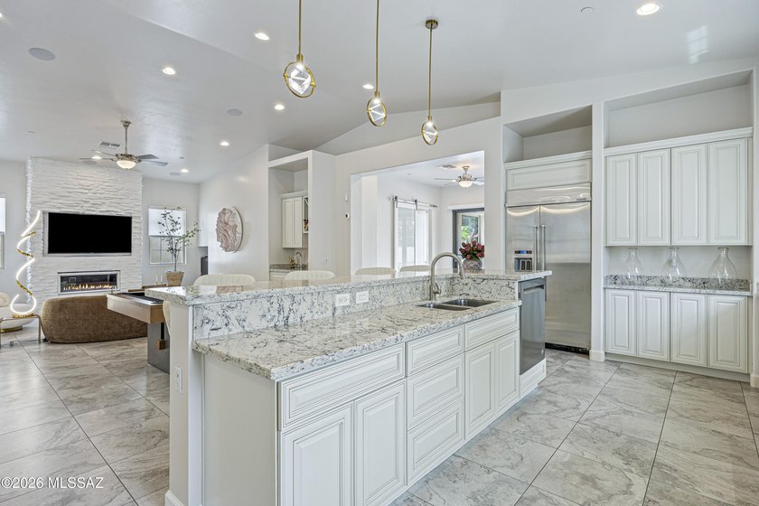 Located within the exclusive gated enclave of Hacienda Del Lago - photo 16