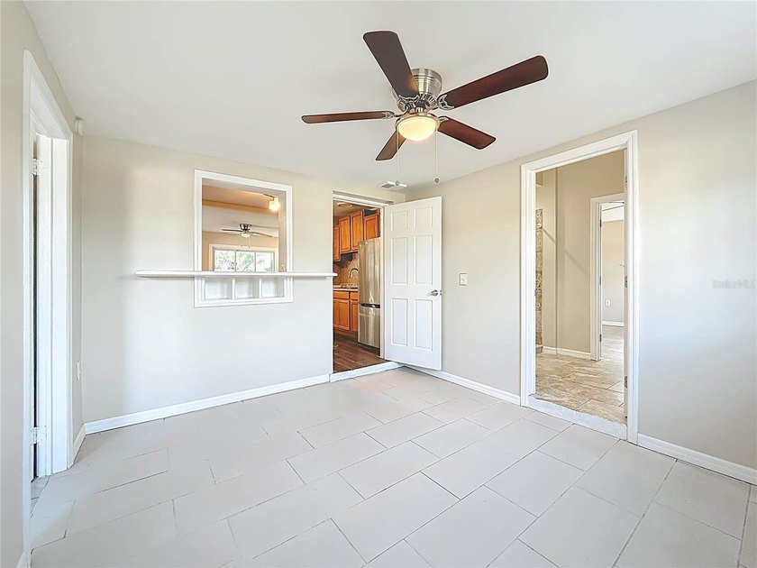 Virtually Staged. Looking for a home that blends comfort - photo 18