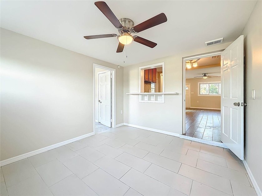 Virtually Staged. Looking for a home that blends comfort - photo 19