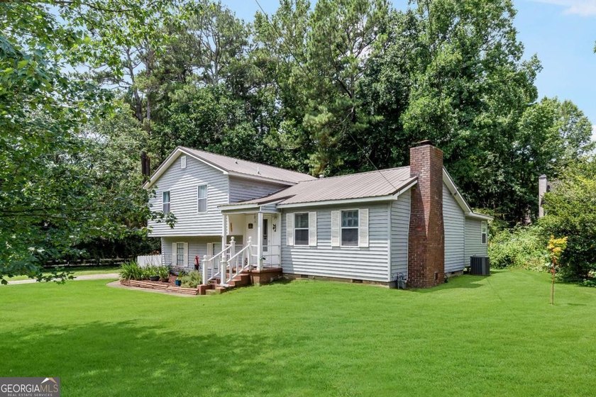 Opportunity awaits in highly desirable West Cobb with no HOA! - photo 3