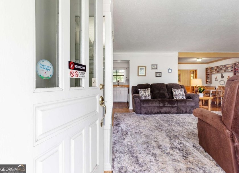 Opportunity awaits in highly desirable West Cobb with no HOA! - photo 4