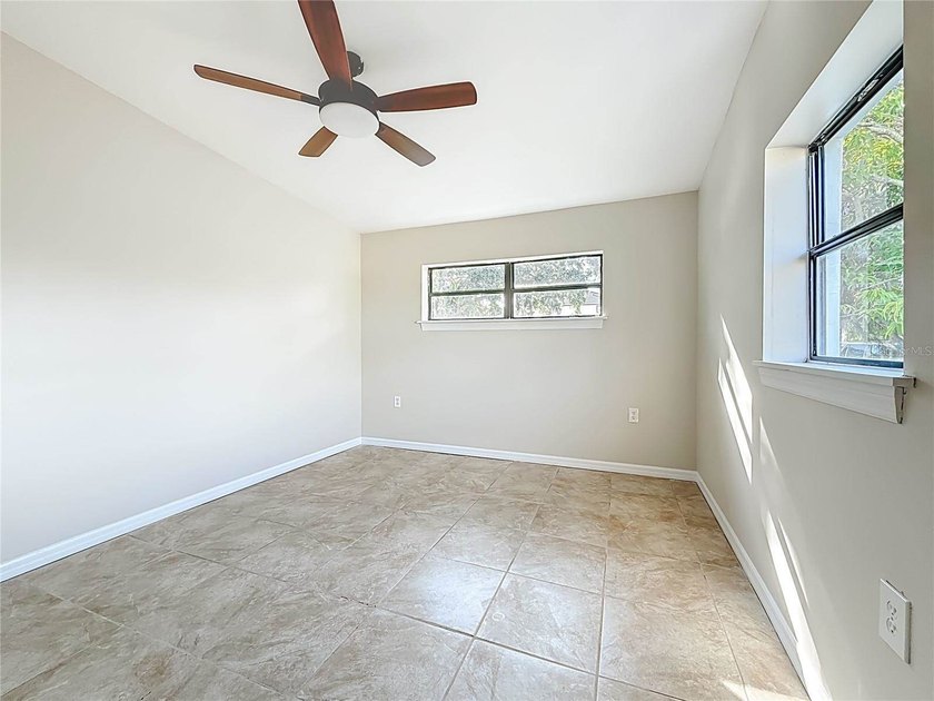 Virtually Staged. Looking for a home that blends comfort - photo 27