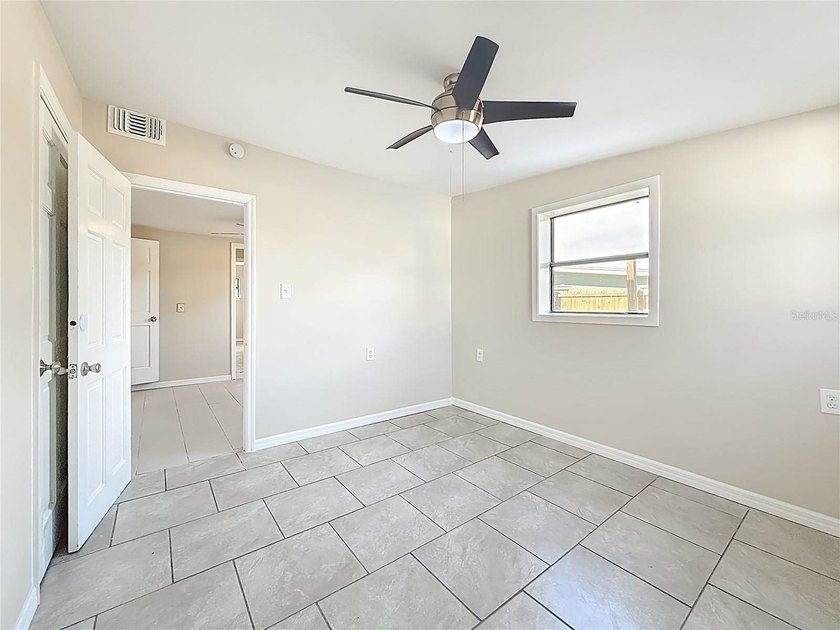 Virtually Staged. Looking for a home that blends comfort - photo 36