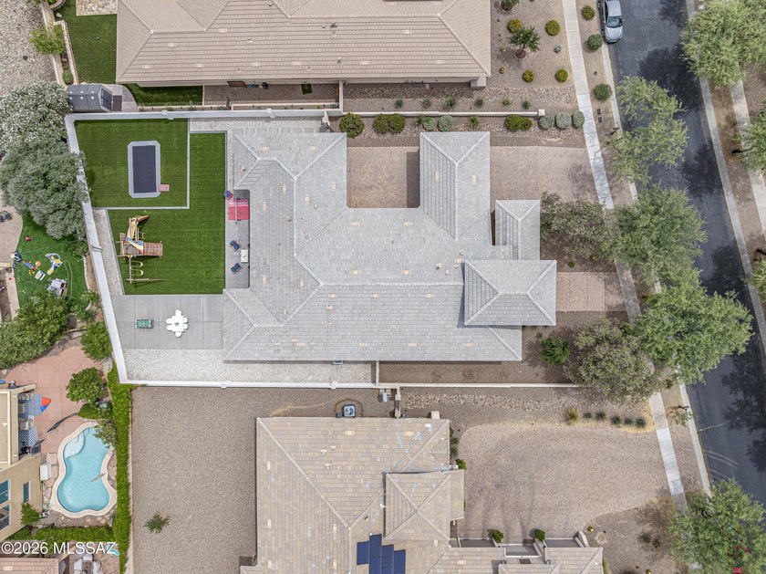 Located within the exclusive gated enclave of Hacienda Del Lago - photo 41