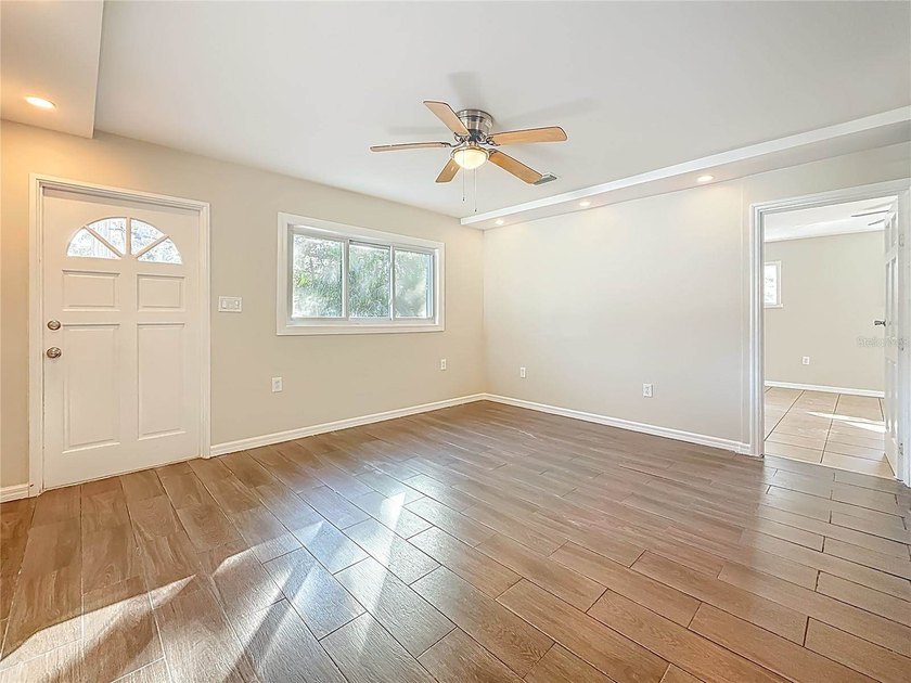 Virtually Staged. Looking for a home that blends comfort - photo 46