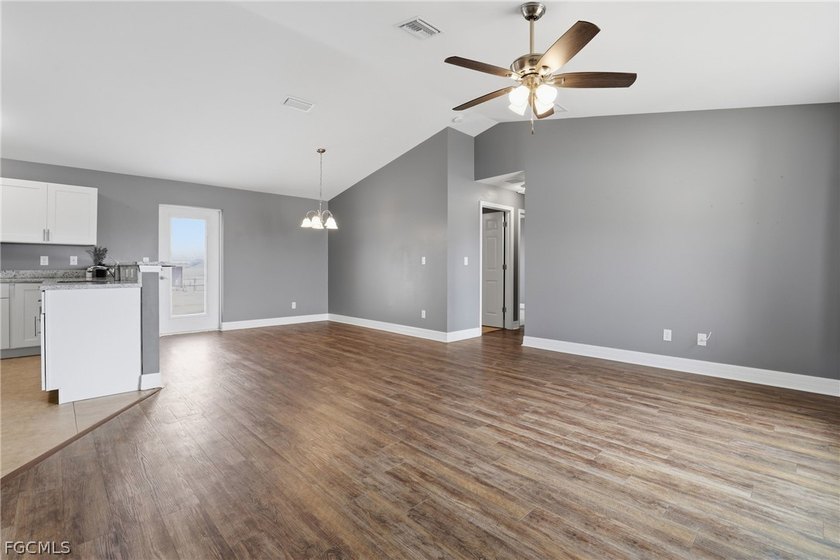 Move-in ready and packed with upgrades, this beautiful 3-bedroom - photo 6