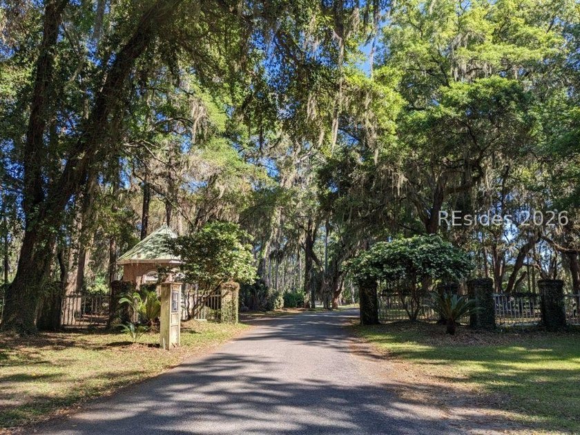 Discover the perfect place to build your Lowcountry retreat on - photo 8