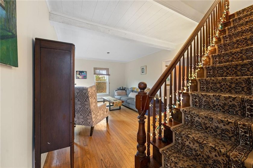 Discover an incredible opportunity in the heart of Wakefield! - photo 11