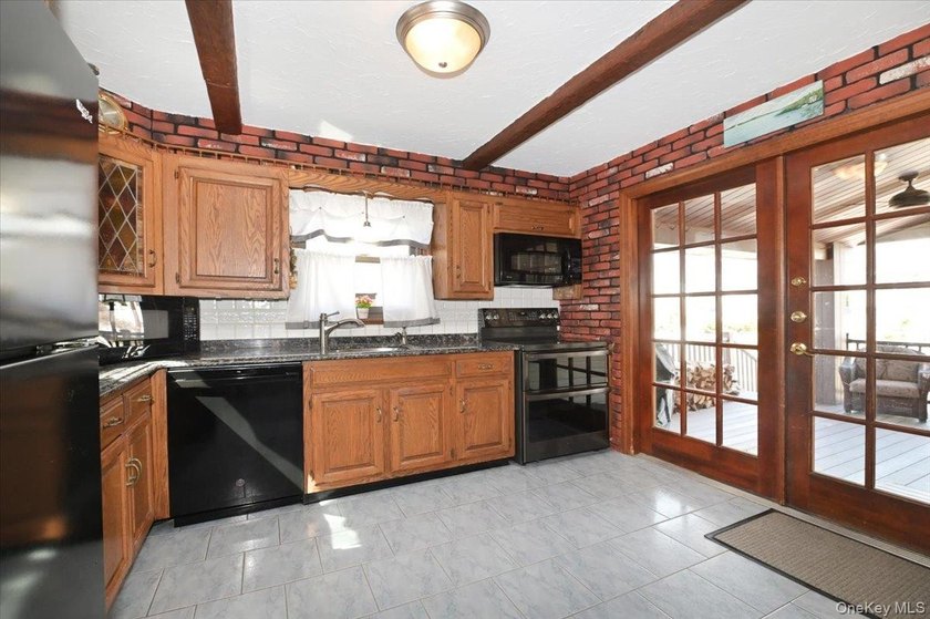 Welcome to 2 Oak Place, Massapequa - A Beautifully Expanded Cape - photo 12