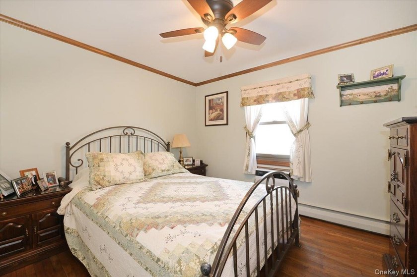 Welcome to 2 Oak Place, Massapequa - A Beautifully Expanded Cape - photo 16