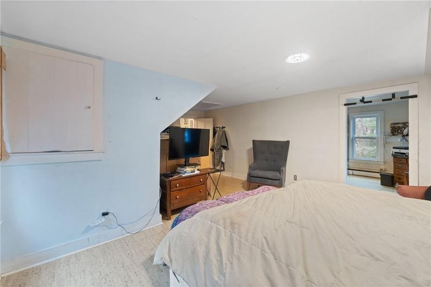Discover an incredible opportunity in the heart of Wakefield! - photo 16