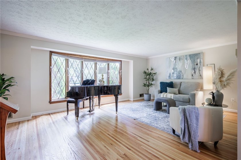 Opportunity awaits! Welcome to 32 Flamingo Dr, a spacious Split - photo 17
