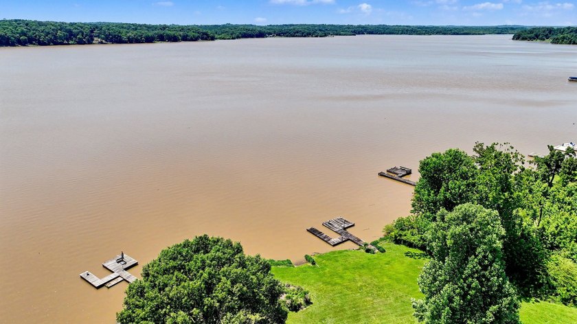 Unparalleled Lake Oconee Lakefront Opportunity with - photo 17