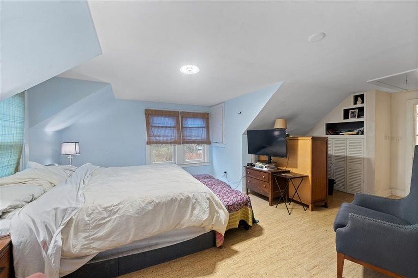 Discover an incredible opportunity in the heart of Wakefield! - photo 17