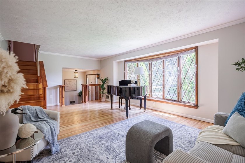 Opportunity awaits! Welcome to 32 Flamingo Dr, a spacious Split - photo 18