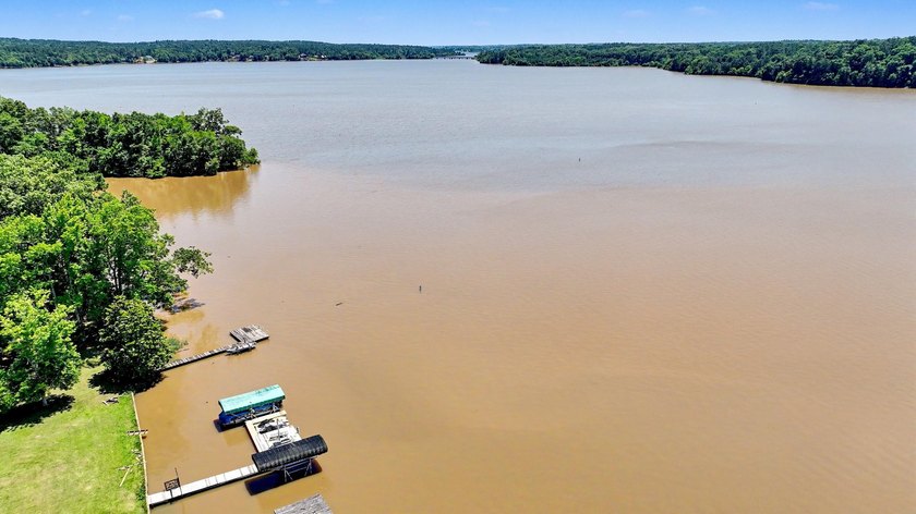 Unparalleled Lake Oconee Lakefront Opportunity with - photo 19
