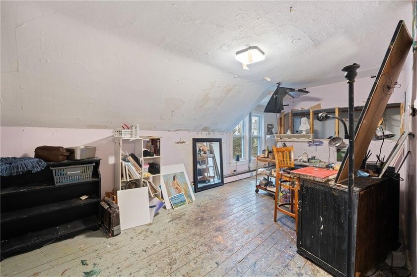 Discover an incredible opportunity in the heart of Wakefield! - photo 21