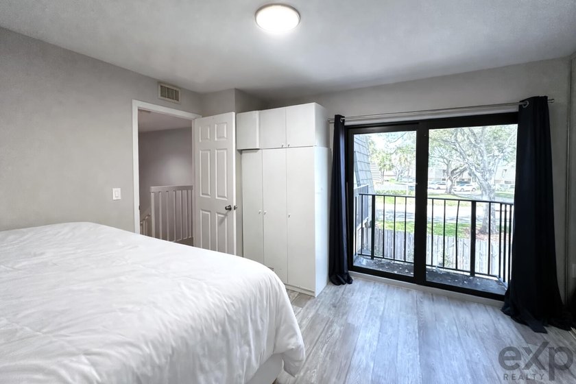 Rare opportunity to own a turn-key renovated home in West Palm - photo 22