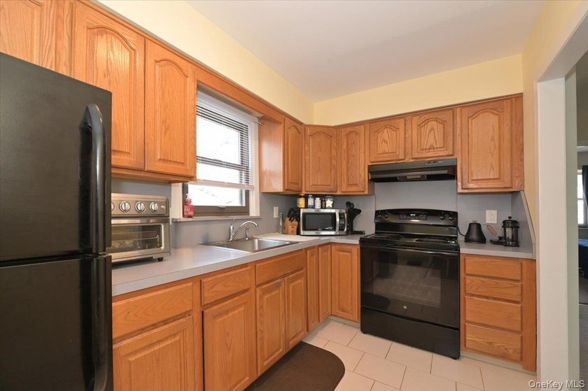 Welcome to 2 Oak Place, Massapequa - A Beautifully Expanded Cape - photo 29
