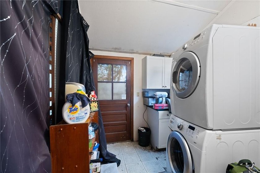 Discover an incredible opportunity in the heart of Wakefield! - photo 30