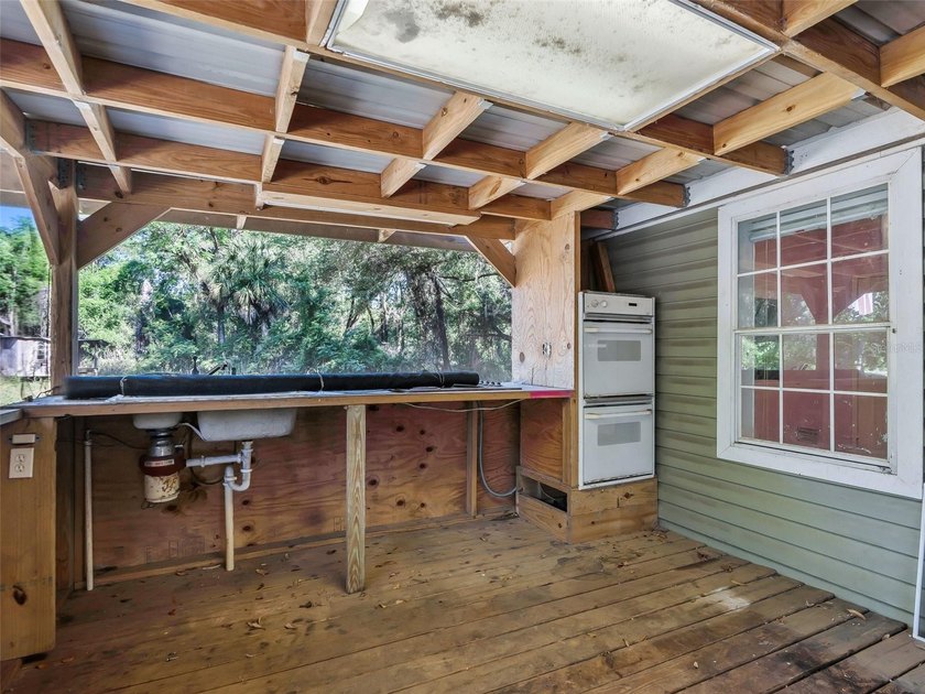 NEW PRICE!! NO HOA!! Affordable country charm with privacy - photo 5