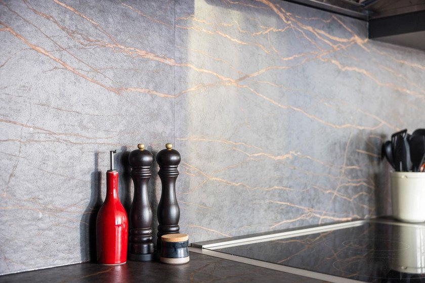 Welcome to this exquisitely renovated 2 bed, 2 bath residence in - photo 17