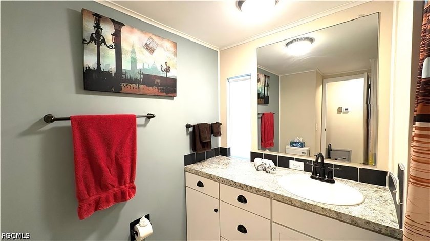 1300+ sq ft of air-conditioned living space in this beautifully - photo 23