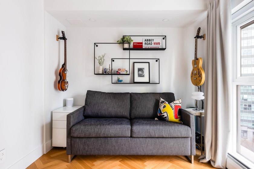 Welcome to this exquisitely renovated 2 bed, 2 bath residence in - photo 24