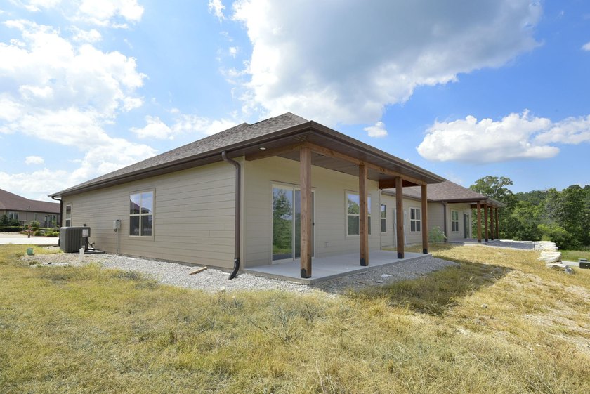 Perfect for those wanting to enjoy single level living with 4 - photo 3