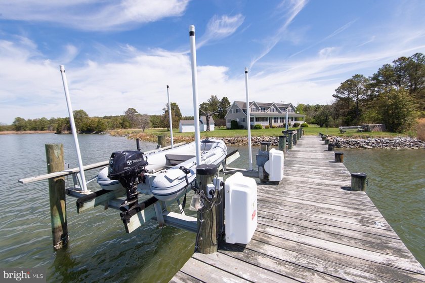 Welcome to a rare waterfront retreat on Hudson Creek offering - photo 45