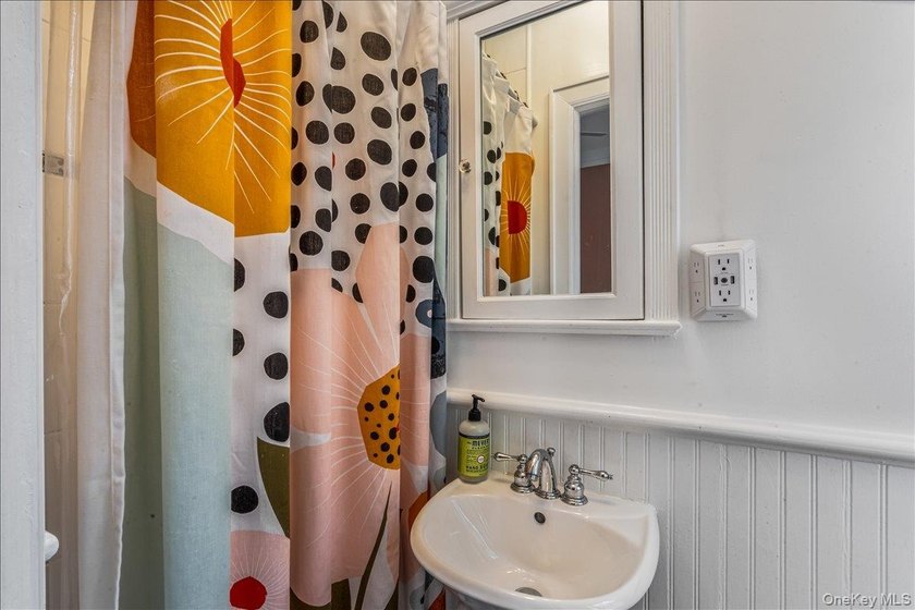 Discover the charm of Unit 2G at 38-30 Douglaston Parkway in - photo 8