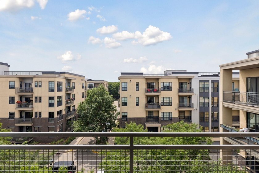 Get ready to see the condo that has it ALL! Feels like new - photo 19