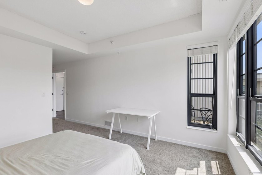 Get ready to see the condo that has it ALL! Feels like new - photo 26