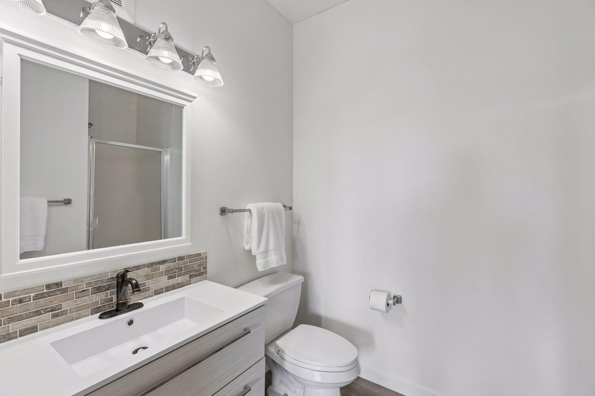 Get ready to see the condo that has it ALL! Feels like new - photo 32