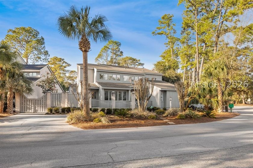 Located in the heart of Harbour Town within Sea Pines, this - photo 6