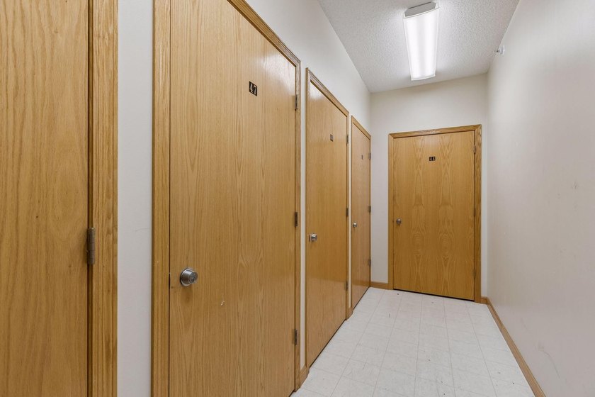 Get ready to see the condo that has it ALL! Feels like new - photo 38