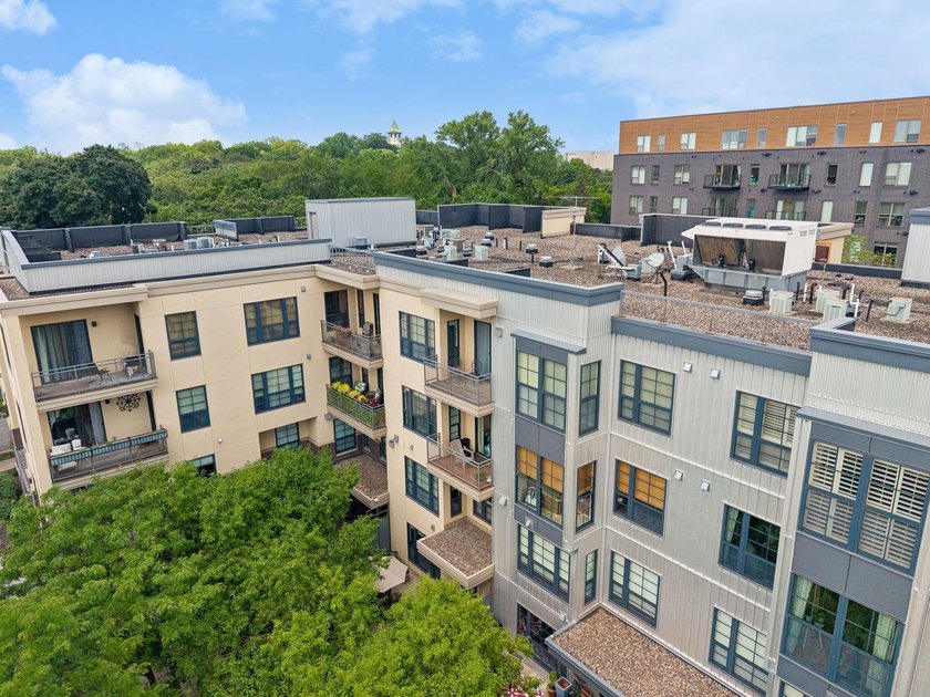 Get ready to see the condo that has it ALL! Feels like new - photo 42