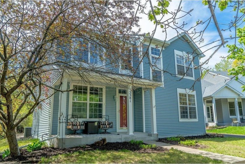 Welcome to this beautifully maintained 5-bedroom home in the - photo 2