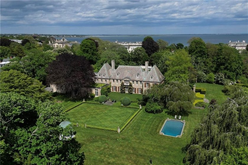 Step into Gilded Age grandeur with this iconic French-style - photo 3